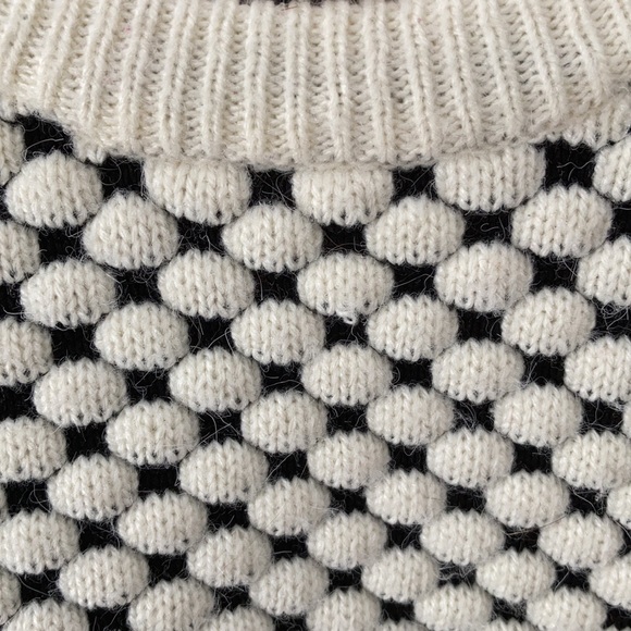 H&M textured sweater - Picture 3 of 4